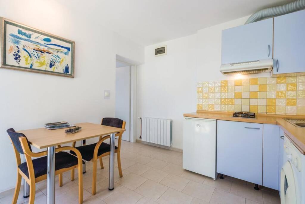 Apartment Breathtaking Sea View App For 2+1, Bbq ......